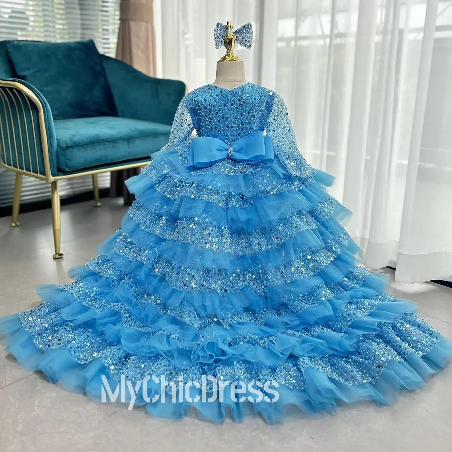 Luxury Blue Sequin Girl Pageant Dress Long Sleeves Mini Birthday Dress with Train