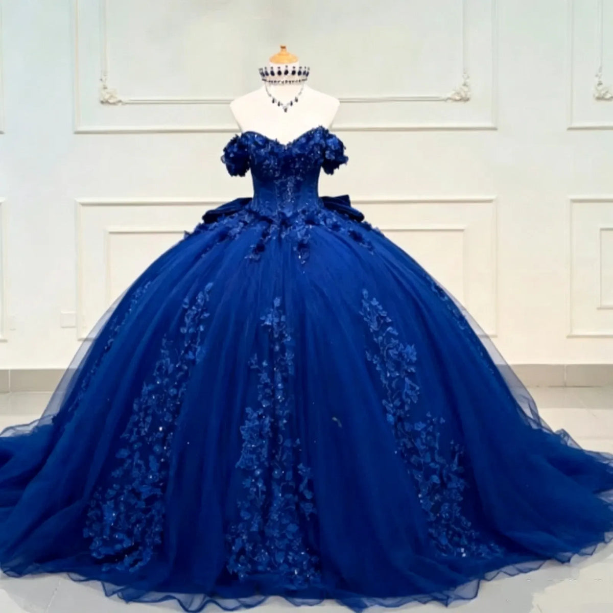 New Arrival Royal Blue Quinceanera Dresses with 3D Floral Bow back