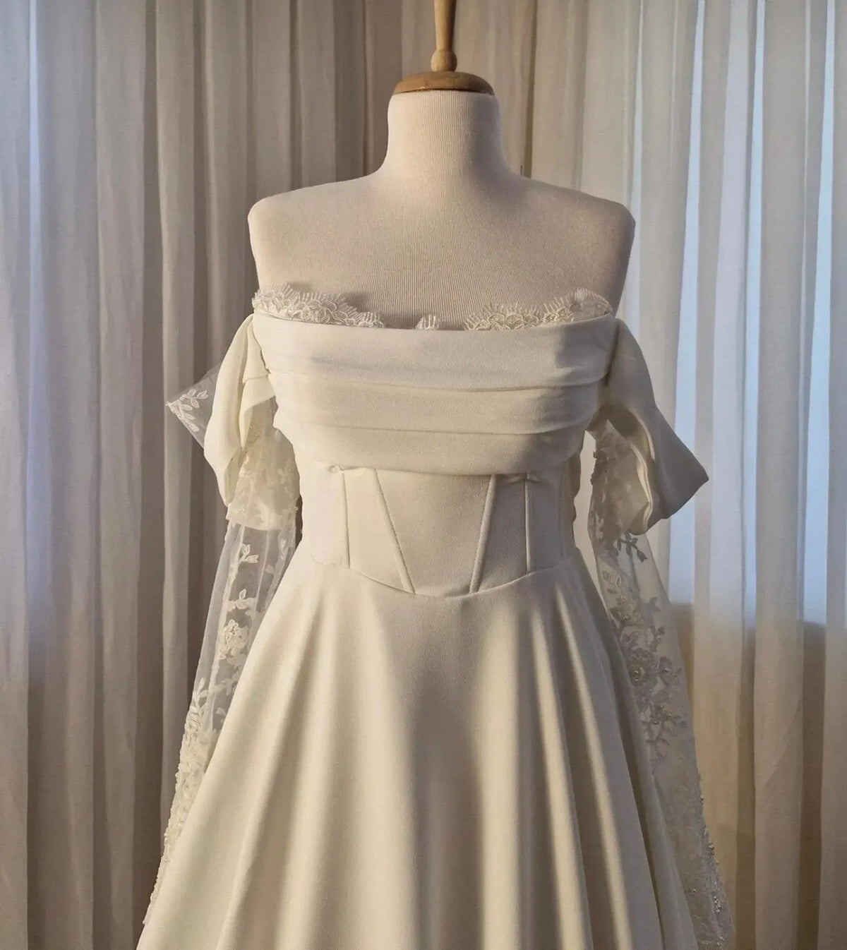 Off-Shoulder Long Sleeves Boho Wedding Dress Corset Lace Satin