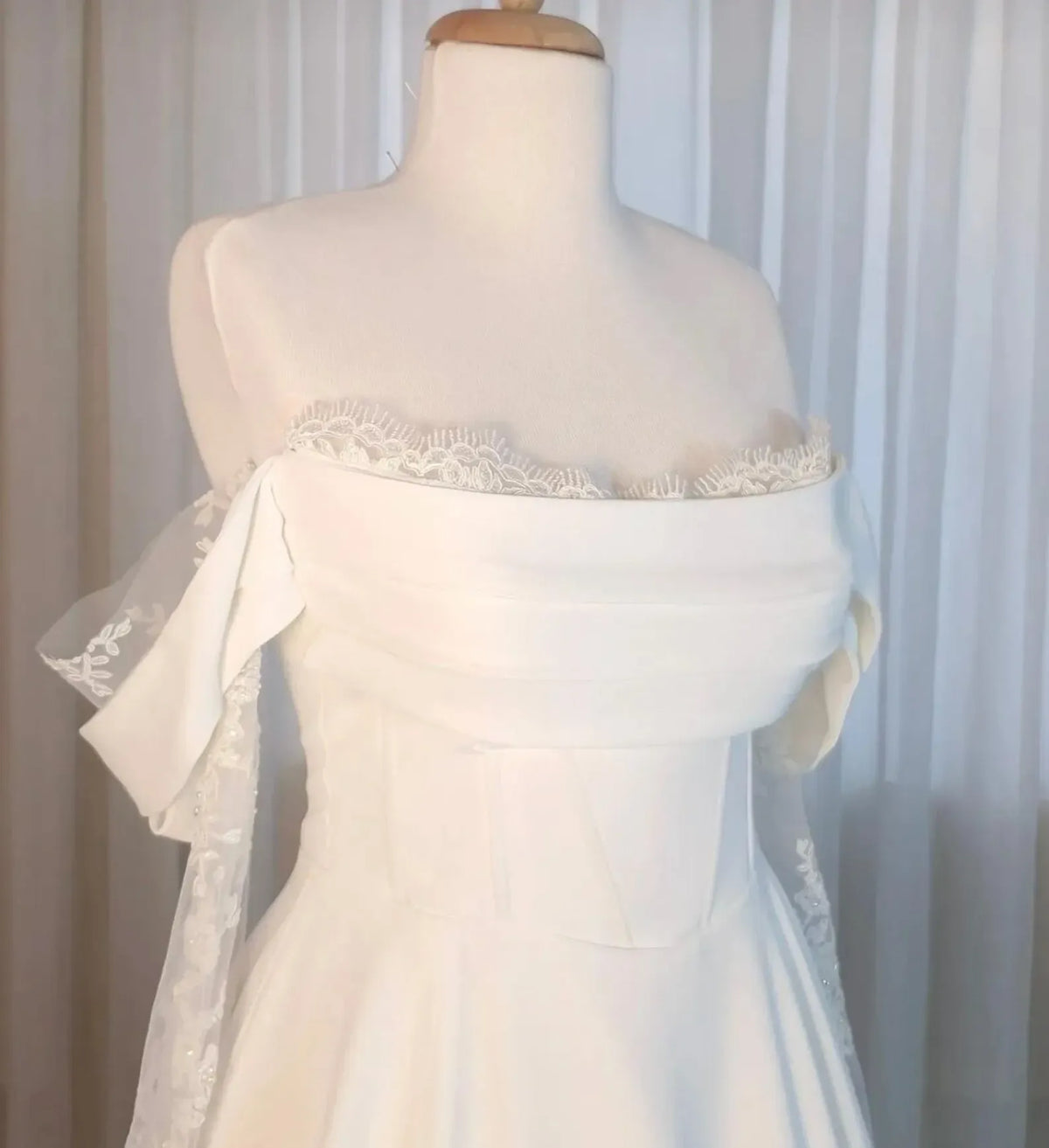Off-Shoulder Long Sleeves Boho Wedding Dress Corset Lace Satin