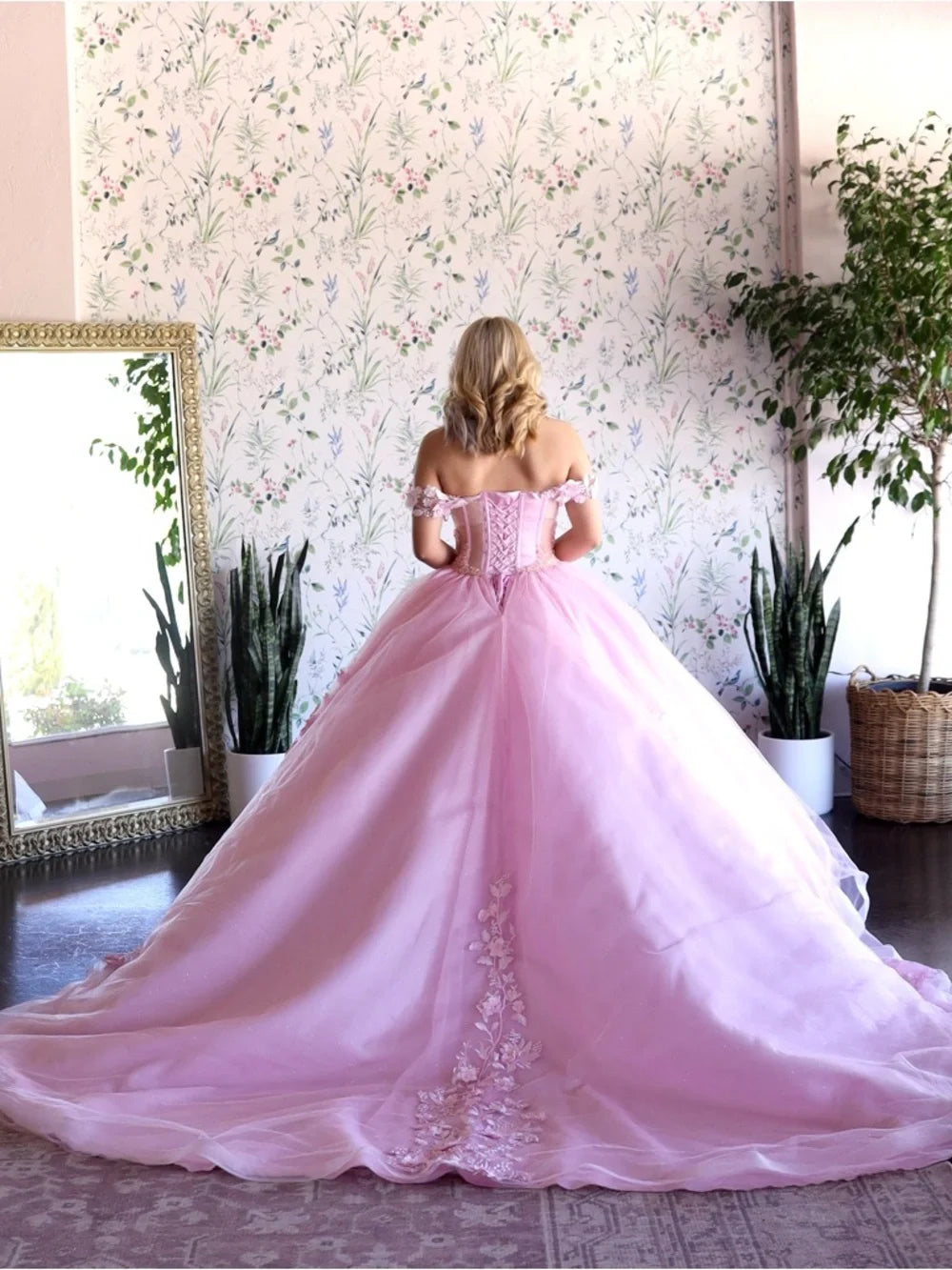 Ball Gown Off-Shoulder Pink Quinceñeara Dresses with Floral Appliqué