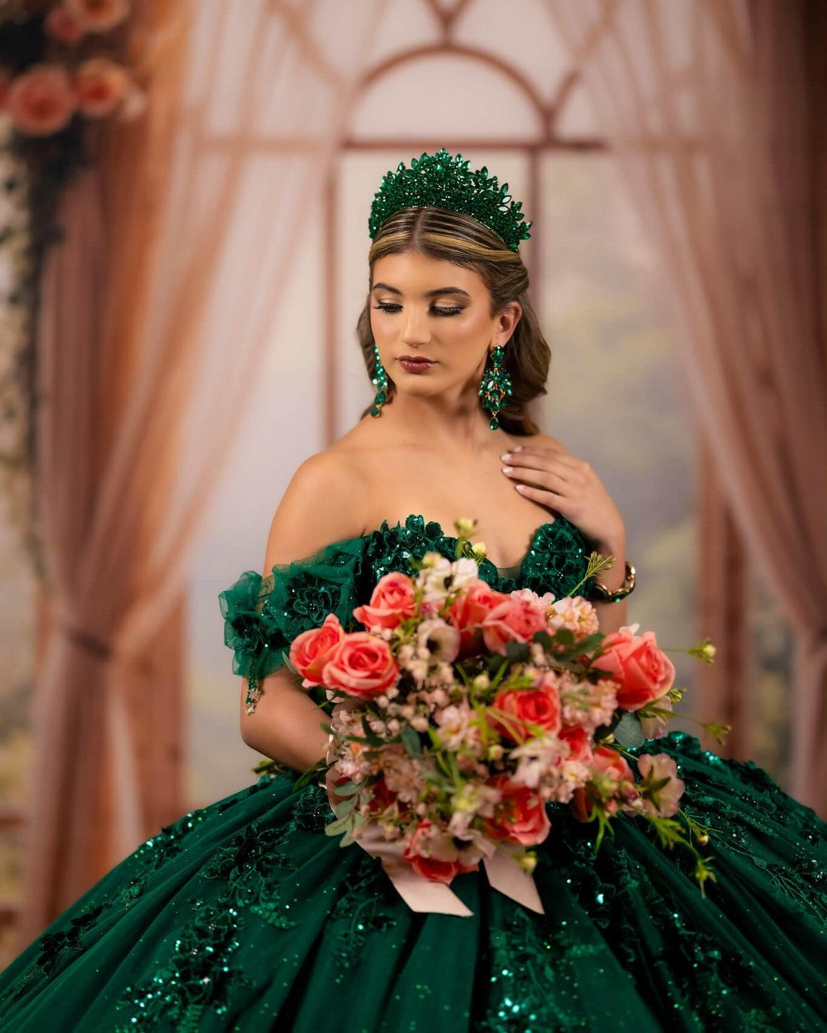 Off Shoulder Sweet 16 Emerald Green Lace Applique Quinceanera Dresses Ball Gowns