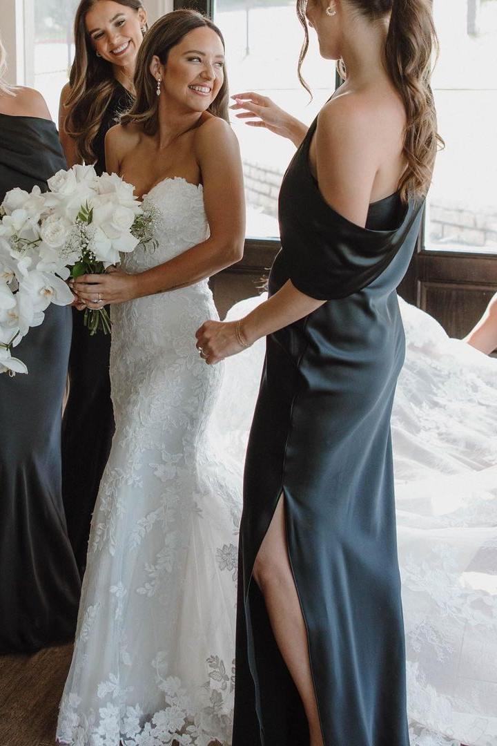 One Shoulder Bridesmaid Dresses Black Satin Pleated with Slit