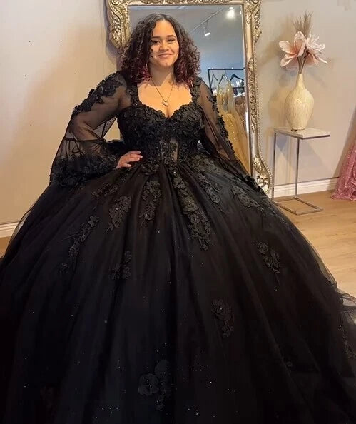 Plus Size Gothic Black Wedding Dresses with Long Sleeves Appliques