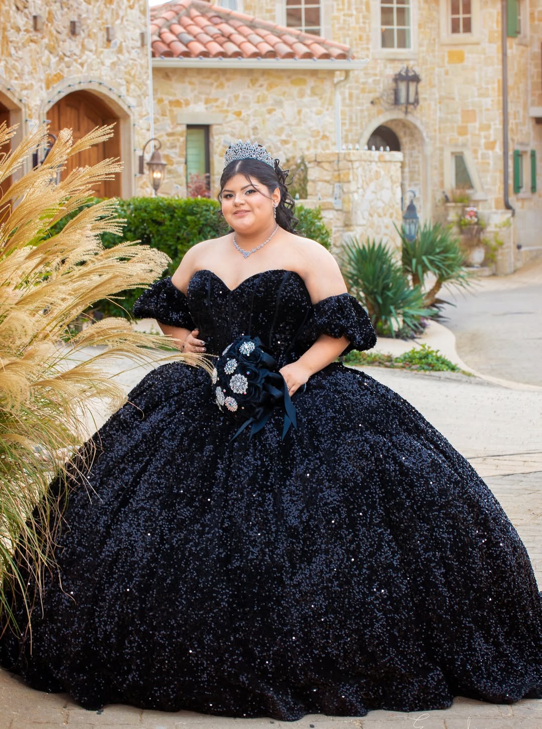 Plus Size Black Sequin Quinceanera Sweet 16 Dresses with Bubble Sleeves