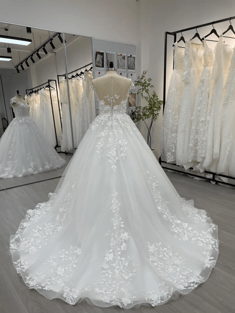 Ball Gown White Modest Wedding Dresses Lace Cap Sleeve 3D Flowers