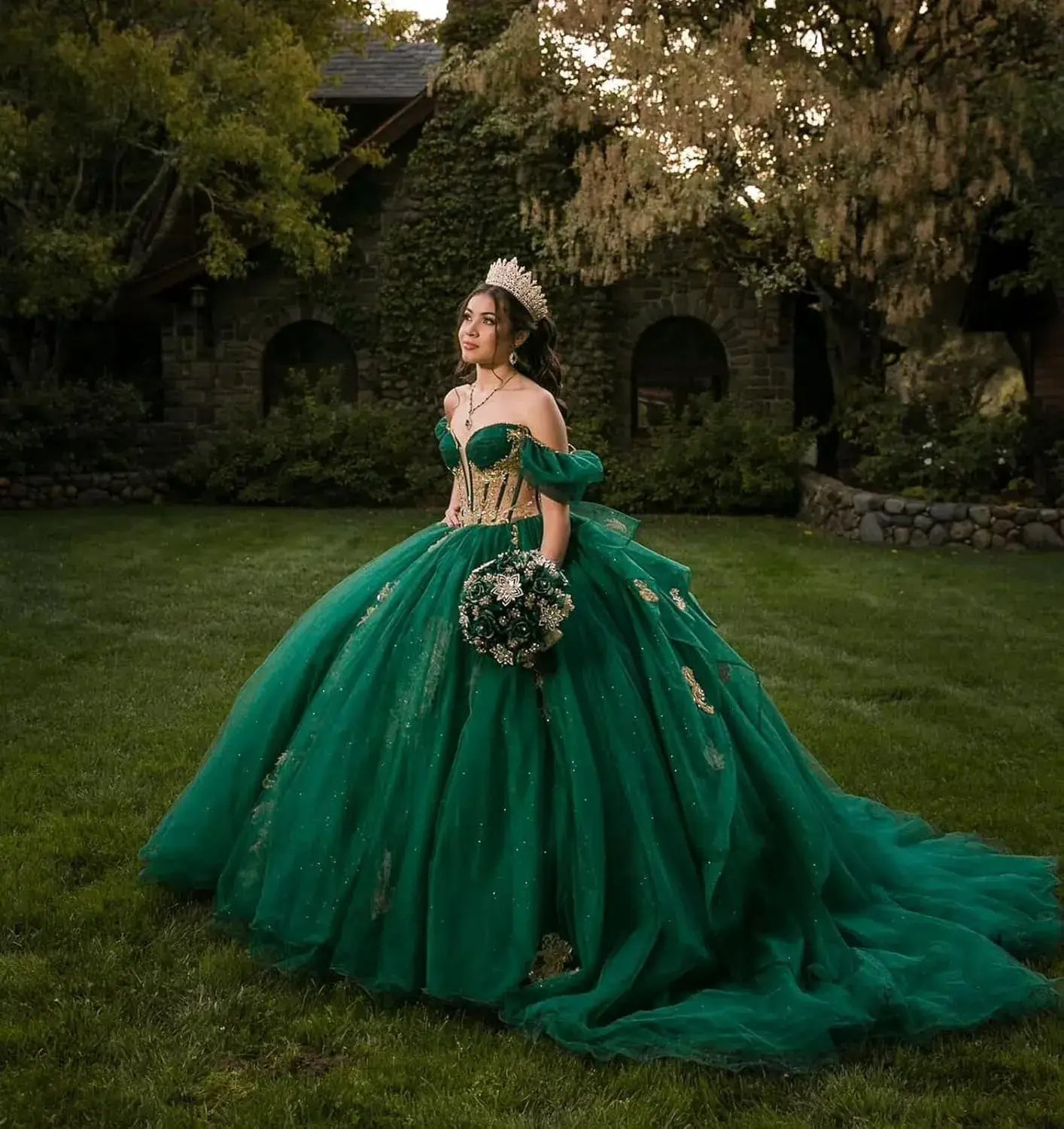 Puffy Emerald Green Gold Quinceanera Dress Corset Vestidos De 15 Años