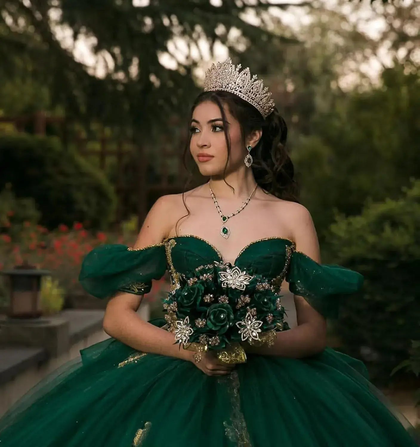 Puffy Emerald Green Gold Quinceanera Dress Corset Vestidos De 15 Años