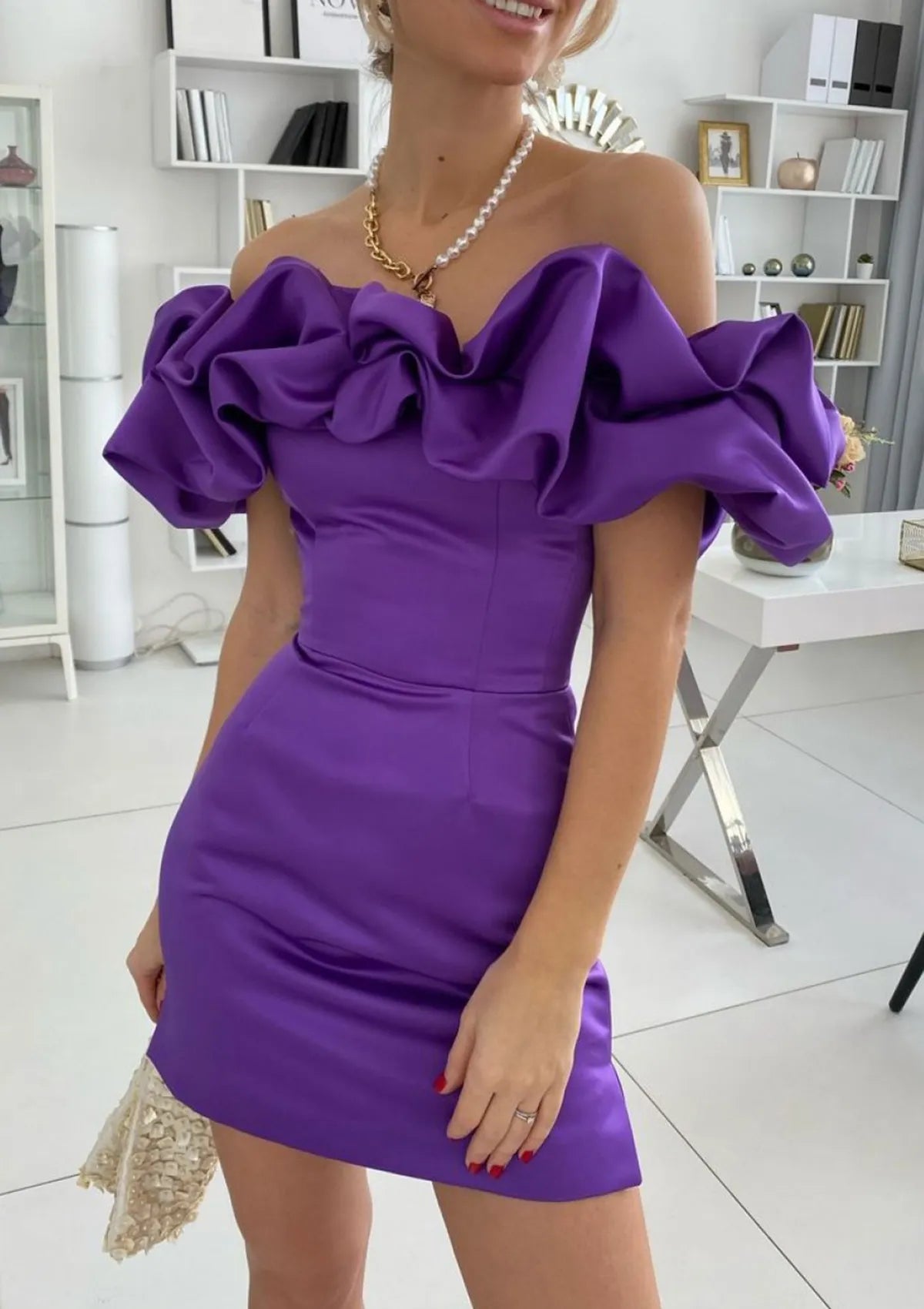 Off Shoulder Pleats Short Homecoming Dresses Satin Summer Party Gowns