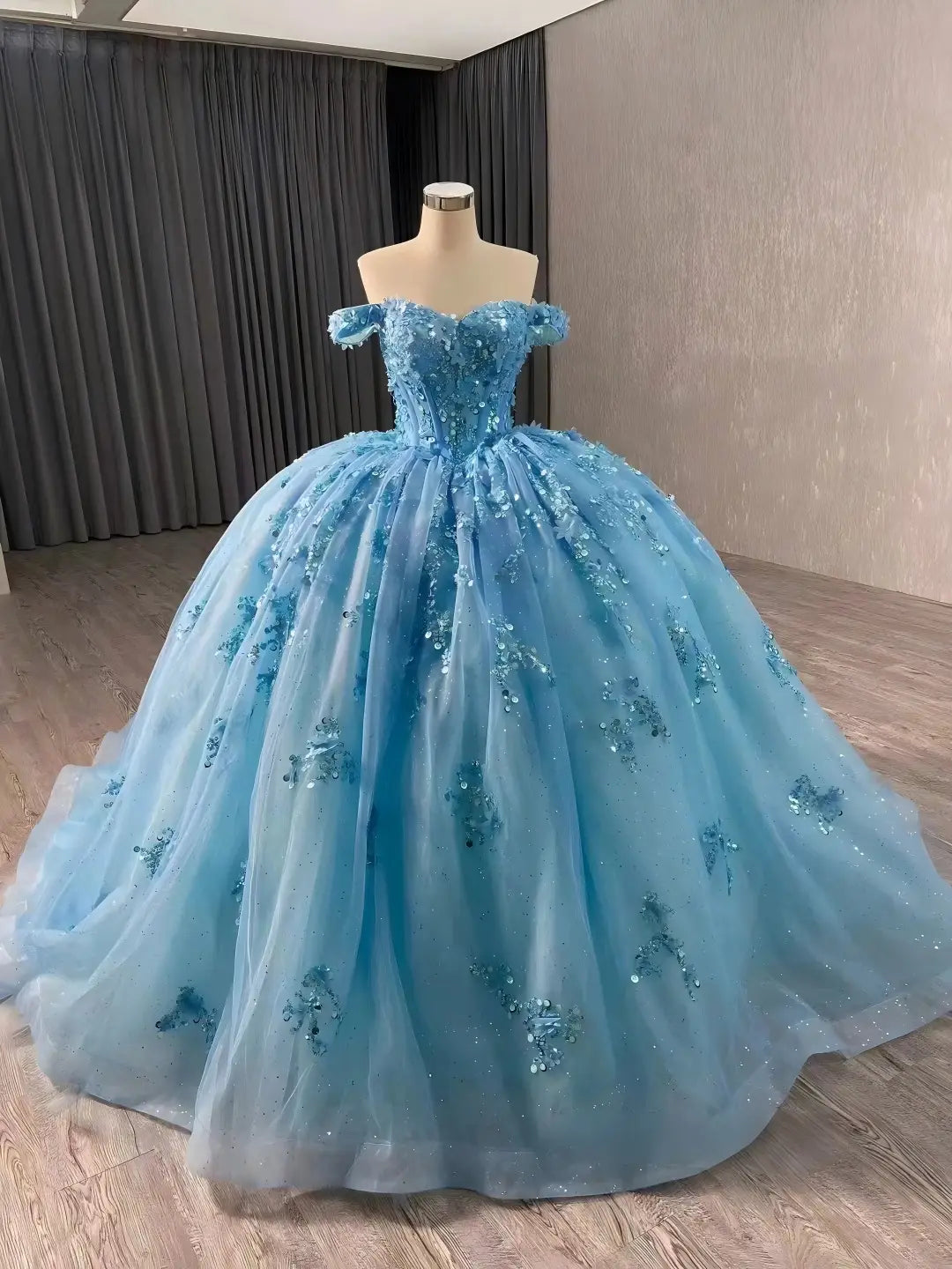 New Corset Floral Pink Quinceañera Dress Lace Beaded Sweetheart Ball Gown
