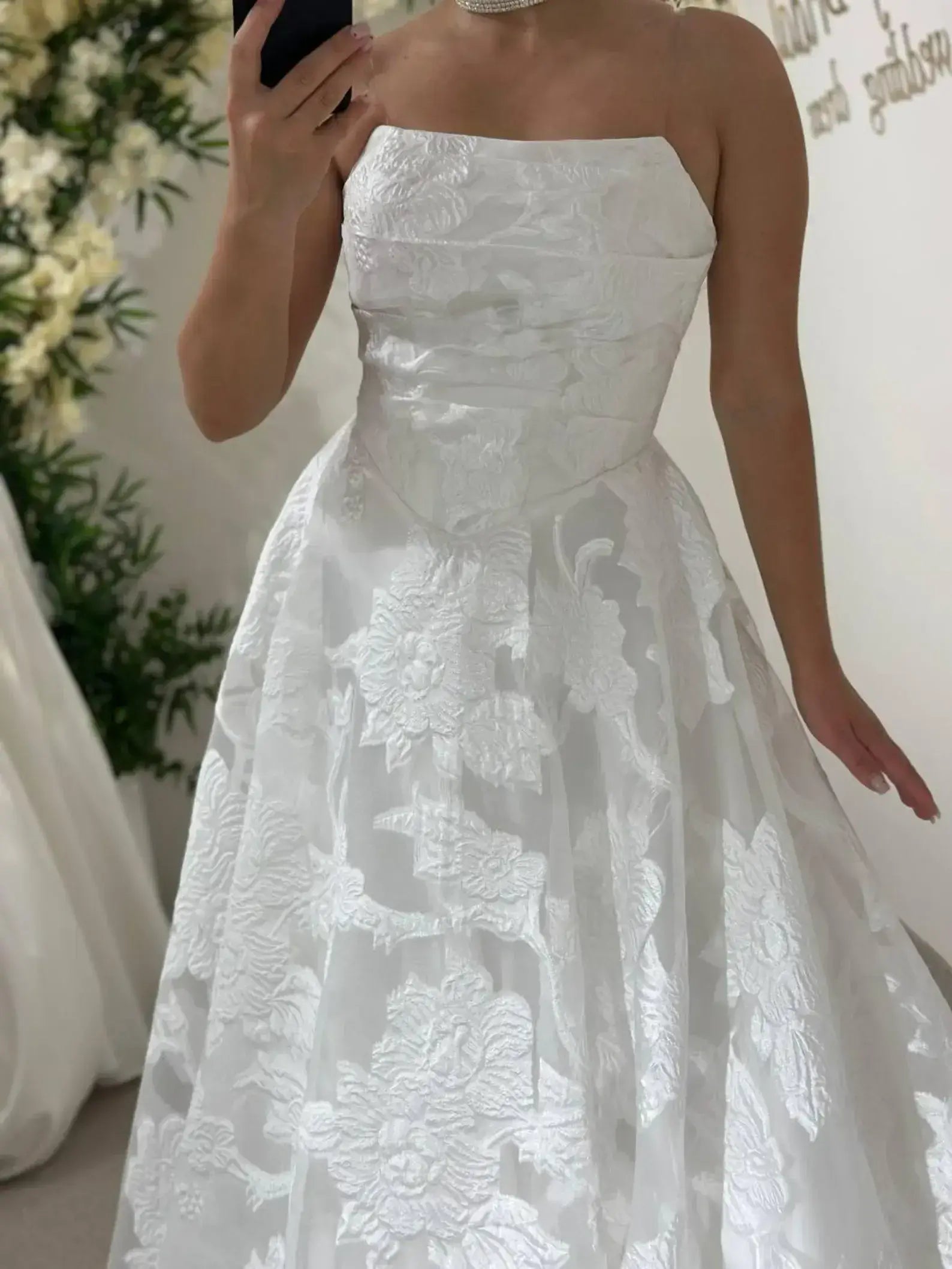 Romantic Strapless Beach White Wedding Dress A-line Lace Bride Outfits