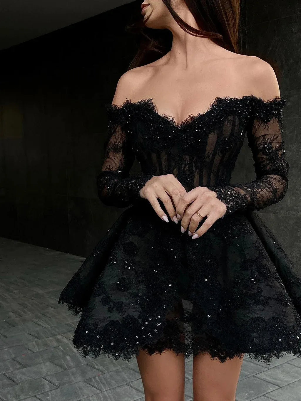Sexy Long Sleeves Black Little Dress Corset Lace Party Dress Off-the-shoulder