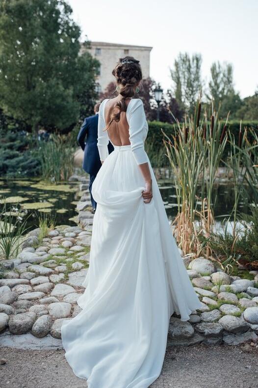 Sheath Beach Spandex Modest Wedding Dresses with Chiffon Skirt Open Back