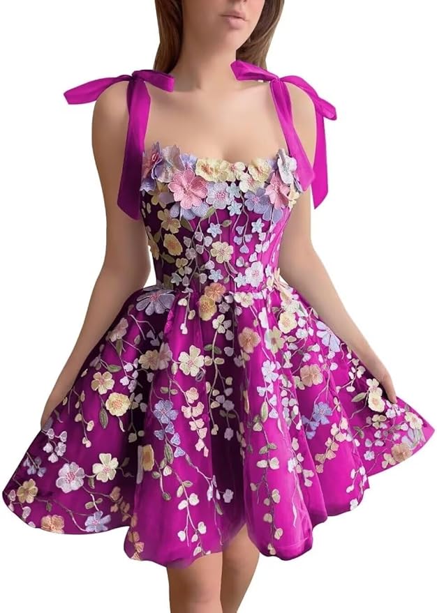 Vestido de fiesta corto de tul lavanda con flores 3D