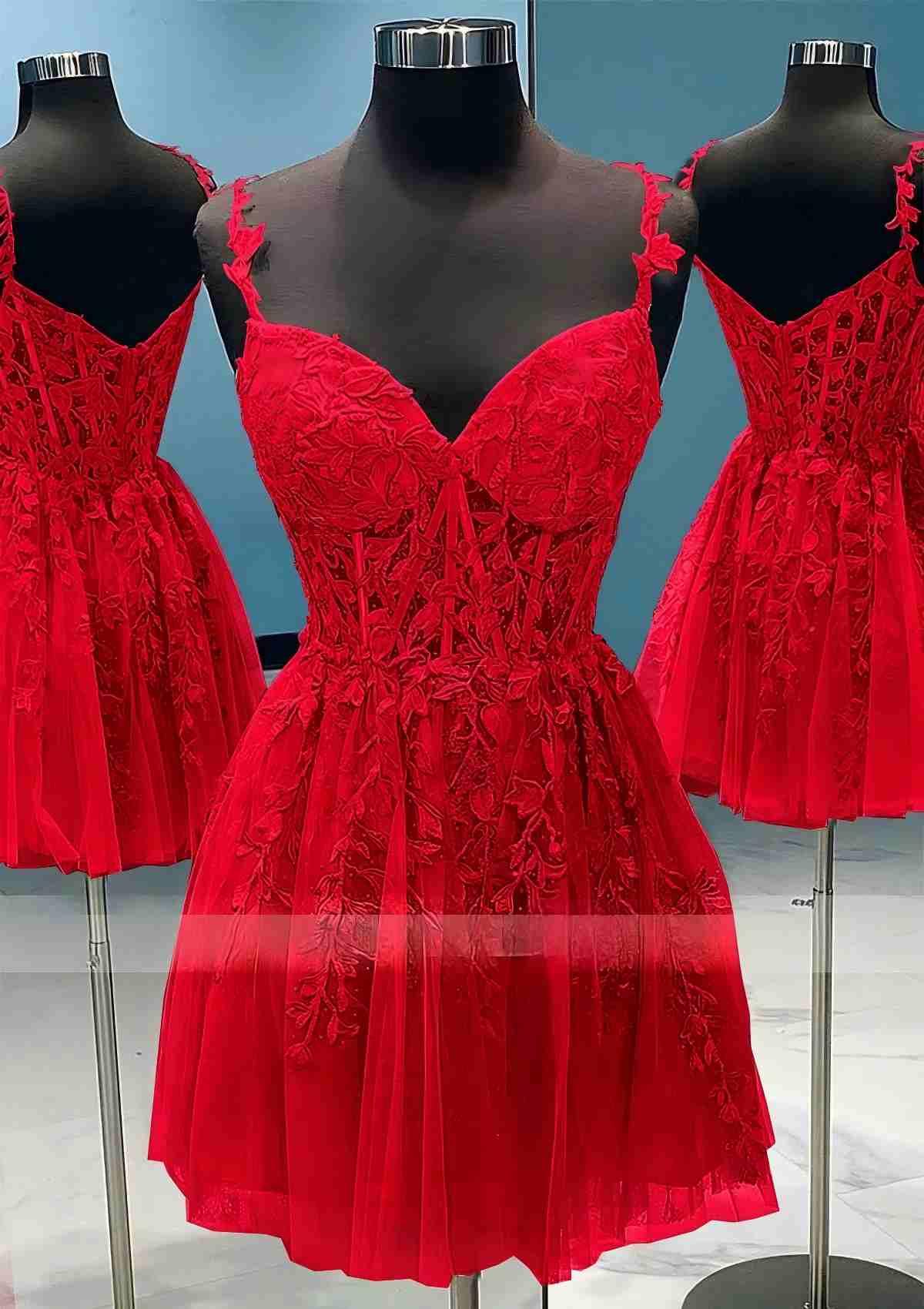 Short Mint Green Homecoming Dress Lace V Neck Applique Mini Prom Dresses