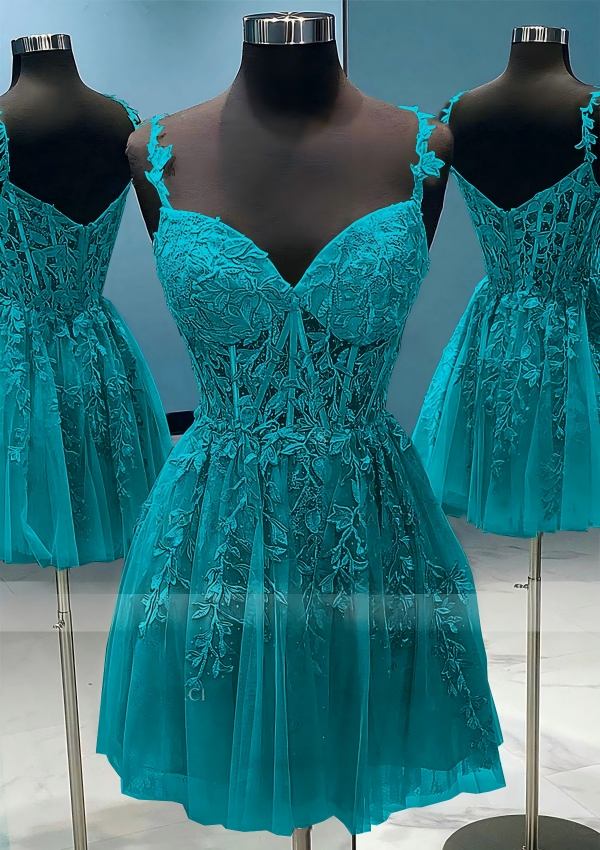 Short Mint Green Homecoming Dress Lace V Neck Applique Mini Prom Dresses