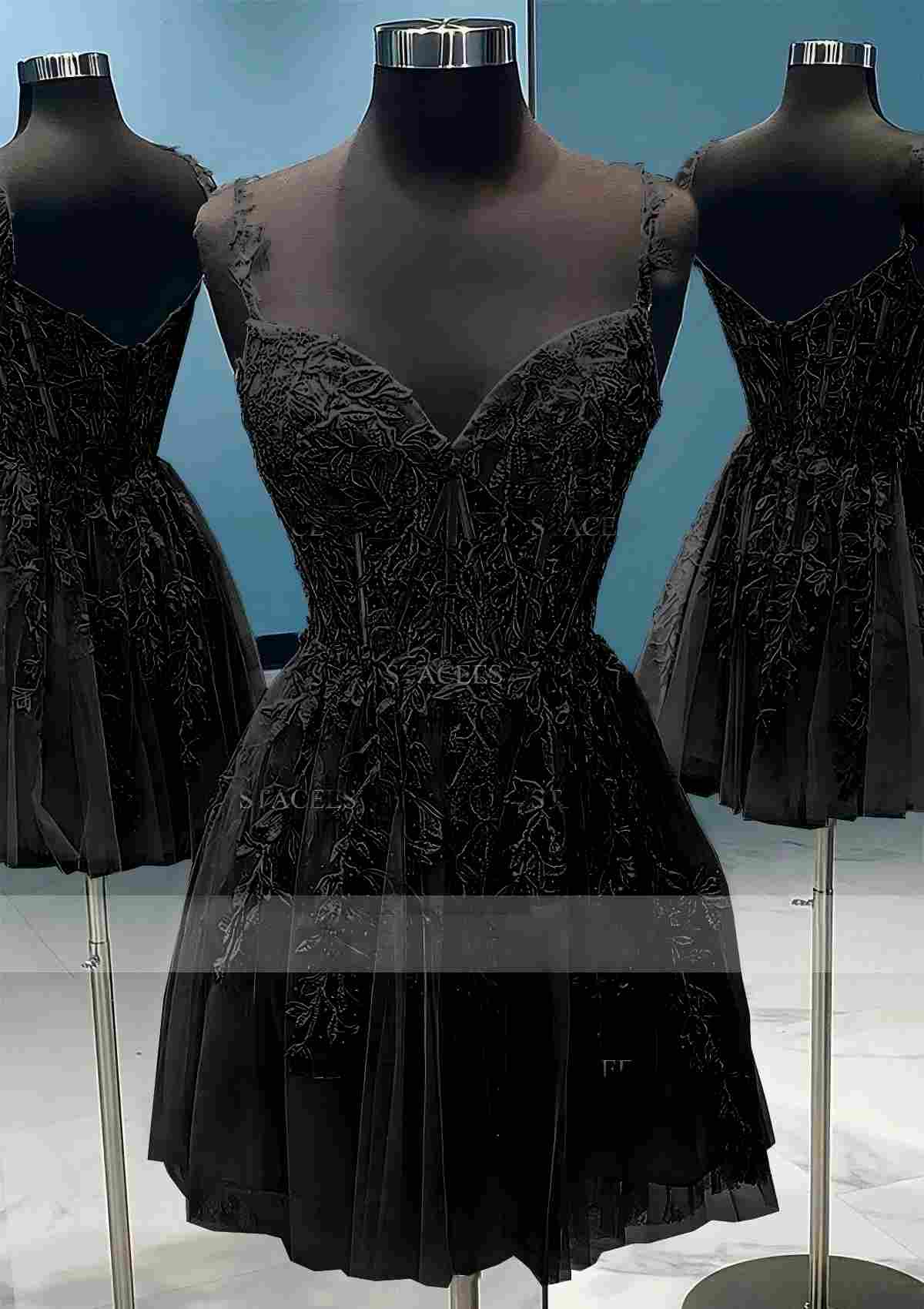 Short Mint Green Homecoming Dress Lace V Neck Applique Mini Prom Dresses