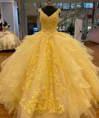 Sleeveless Straps Yellow Lace Quinceanera Dress Appliques Beaded