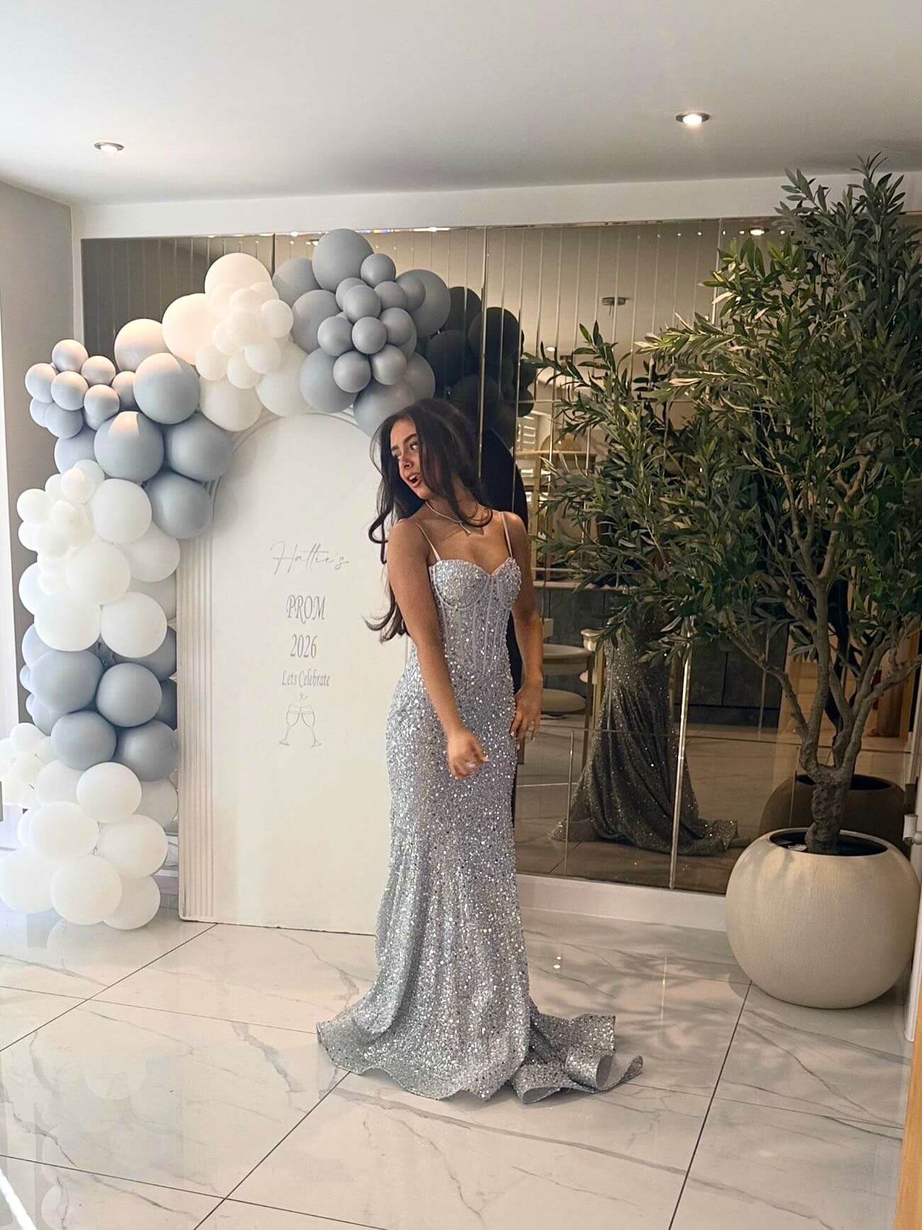 Vestidos de noche largos con lentejuelas azules brillantes y corte sirena del Reino Unido