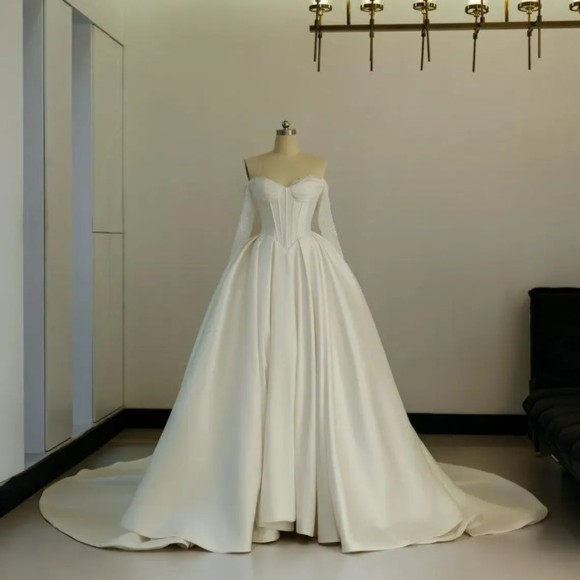  Strapless Corset Satin Wedding Gown With Detachable Sleeves Long Trail