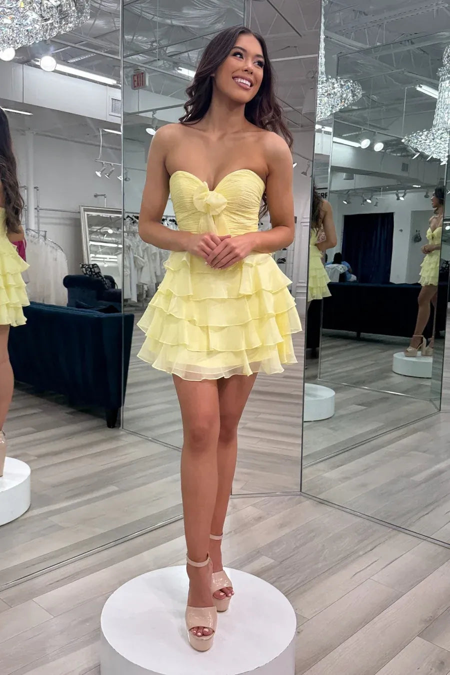 Strapless Green Short Hoco Dress Bow Ruffle Chiffon Cocktail Dress