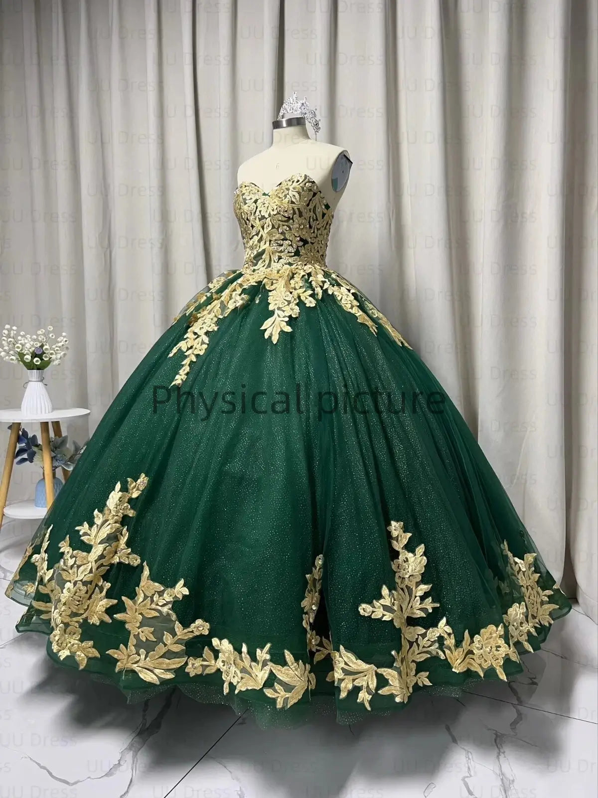 Sweetheart Emerald Green Quince Dresses Gold Appliques Sweet 15