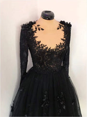 Vintage Black Long Sleeves Wedding Dress Lace A-Line Bridal Gowns
