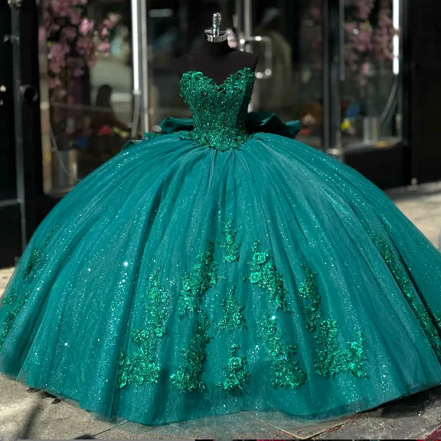 Vintage Strapless Emerald Green Quinceanera Dresses Lace Sweet 15 XV Gowns