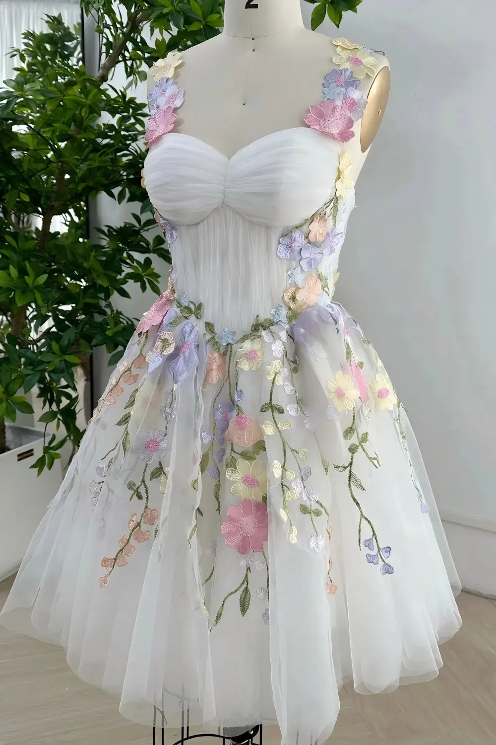 White Floral Short Wedding Guest Gown A Line Hoco Dresses