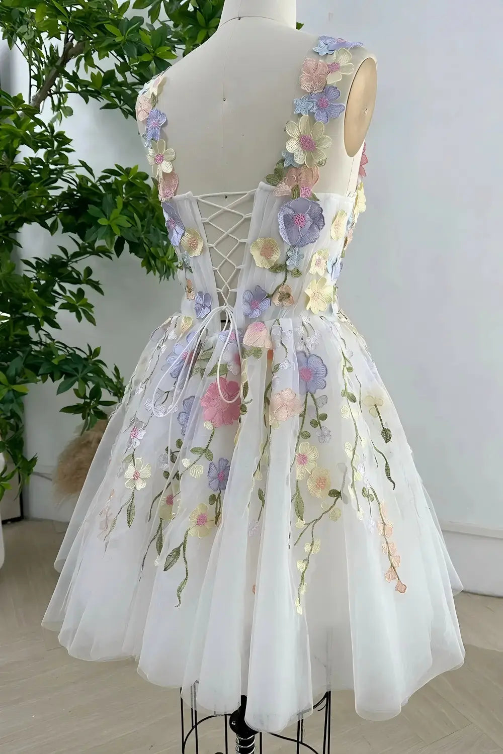 White Floral Short Wedding Guest Gown A Line Hoco Dresses