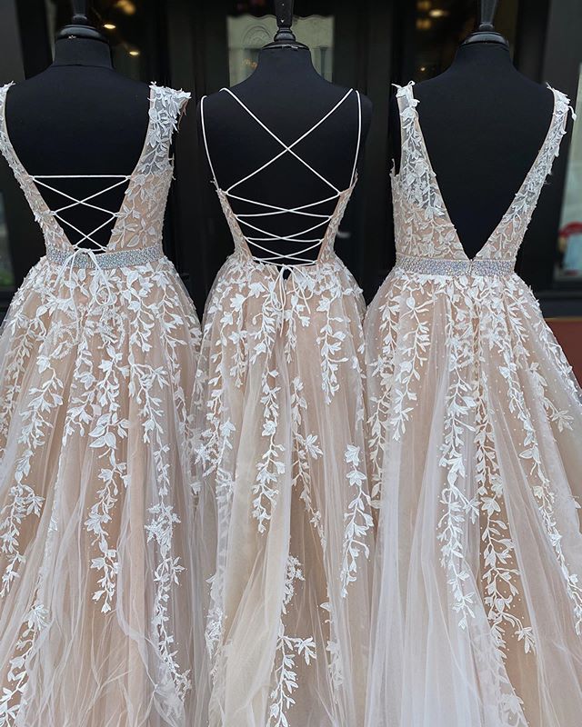 lace formal gowns