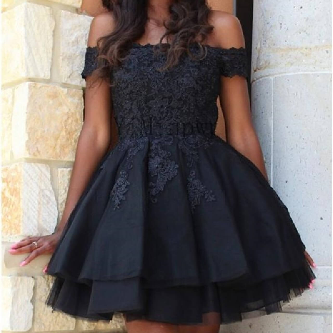 Black Short A-Line Lace Party Dress