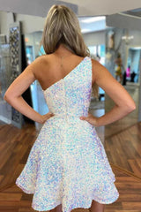 A Line Short White Prom Dress Sequined One Shoulder Homecoming Dress