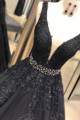 Sexy Sleeveless V Neck Lace Beading Black Long Prom Dresses