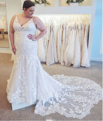 Cheap Plus Size Lace Wedding Dresses Mermaid V Neck Spaghetti Straps Bridal Gown