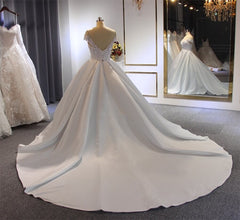 Elegant Ball Gown Ivory Wedding Dresses Off the Shoulder Lace Bridal Wear