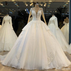 Long Sleeves Lace Applique Vintage Wedding Dresses Ball Gown Bridal Dress MyChicDress