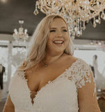 Long Sleeve Lace Plus Size Wedding Dresses UK A Line V Neck Bridal Gown