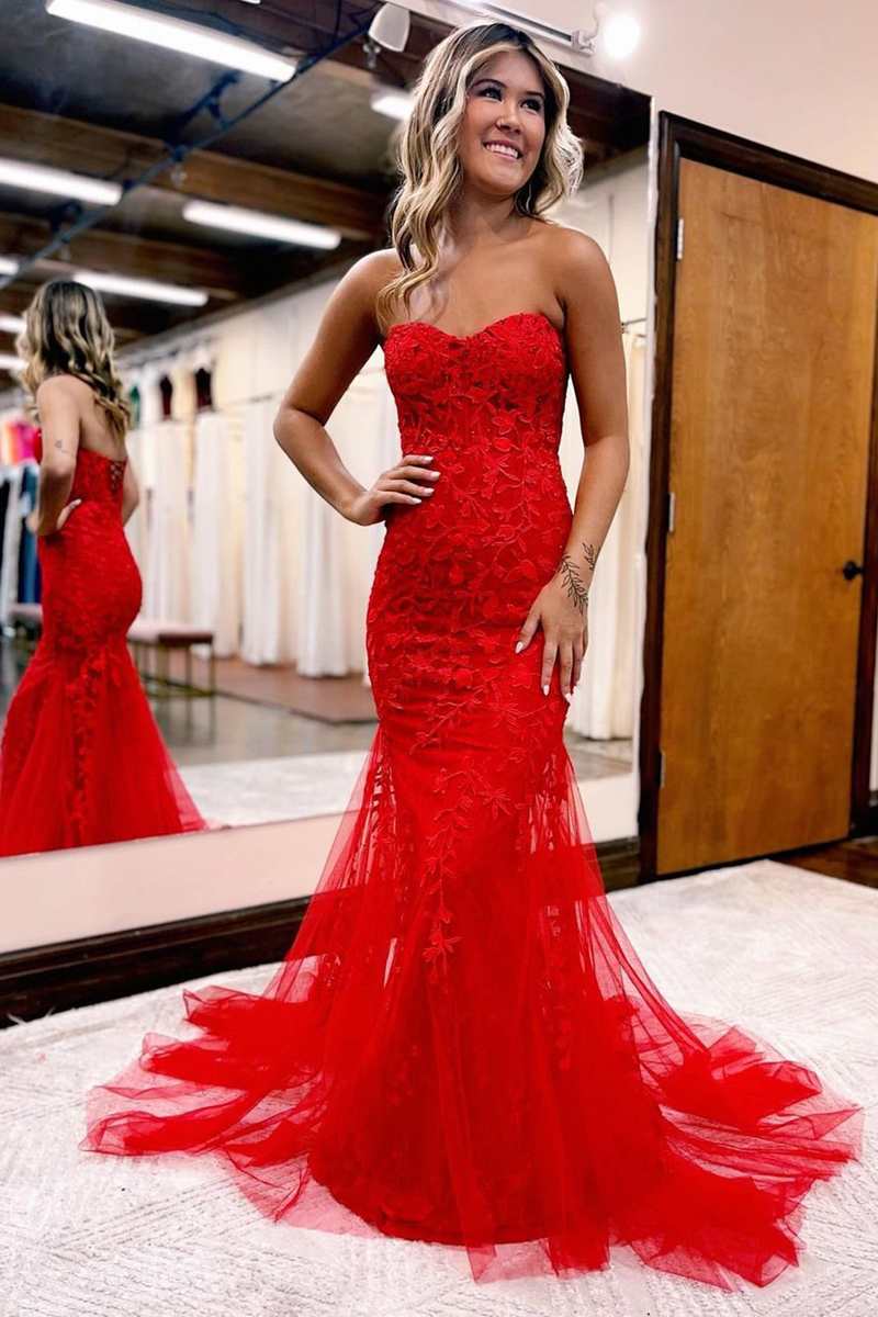 how to dress for a 15th birthday party Quinceaeras: What to Expect and What to Wear