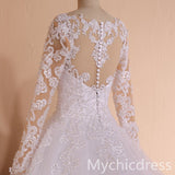 A Line Lace Appliques Vintage Wedding Dresses with Pearls