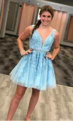 Short Blue Homecoming Dresses Lace Beaded V Neck A Line Cocktail Dress