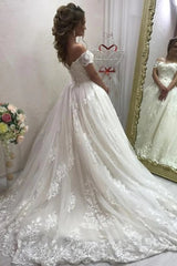 Gorgeous A Line Off the Shoulder Lace Wedding Dresses Tulle Appliques Bridal Gown