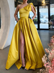 Hot Yellow One Shoulder Prom Dresses Satin Long Evening Dress with Split